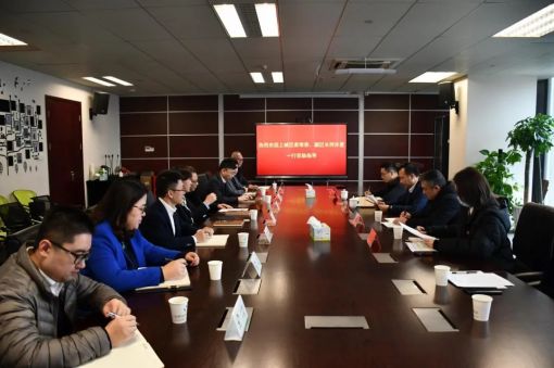 杭州市上城區(qū)委常委、副區(qū)長何亦星一行來浙江化工調(diào)研指導(dǎo)